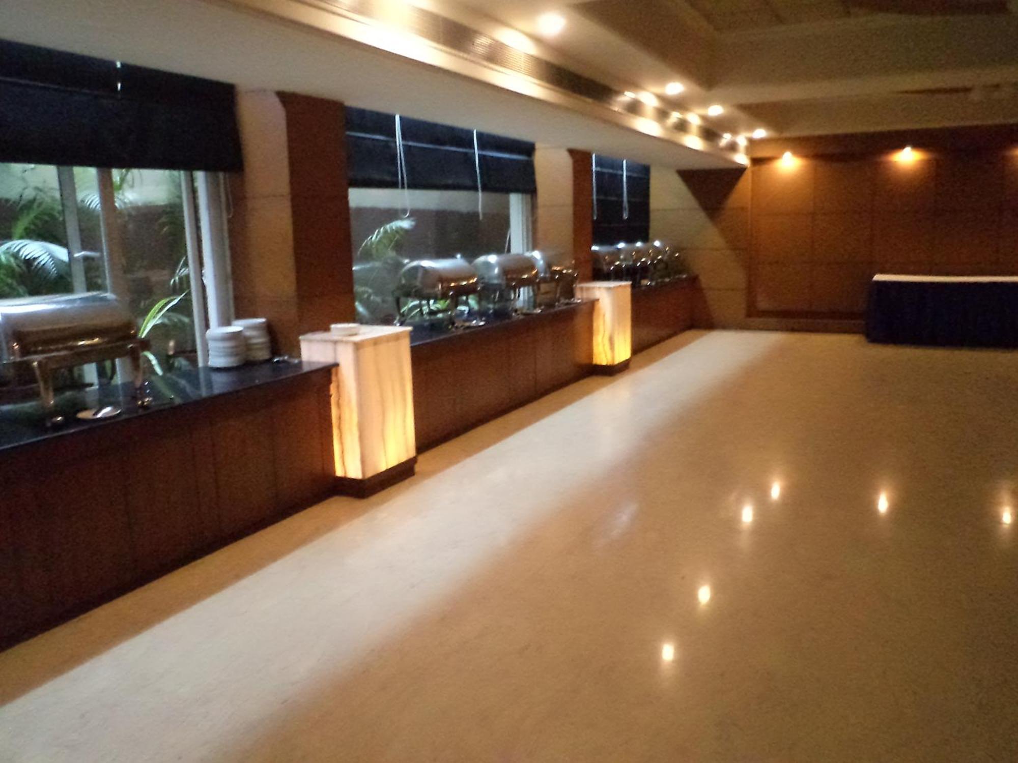 Inn Riviera Jammu Exterior foto